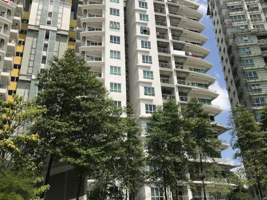 Short Stays Condominium