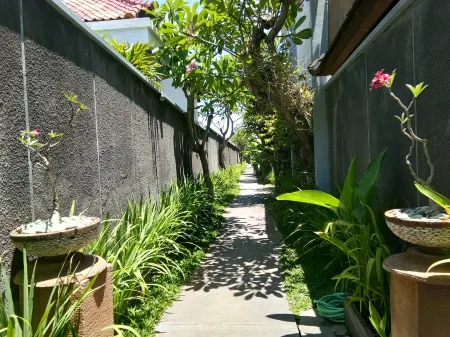 The Khayangan Dreams Villa, Seminyak