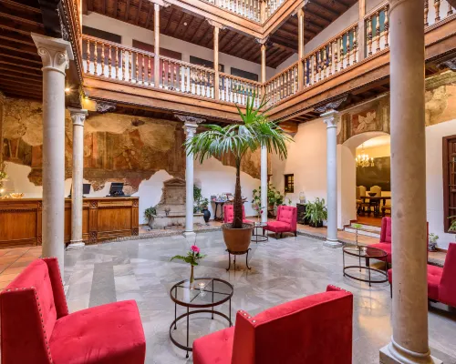 Palacio de Santa Inés Hotels near Sacromonte