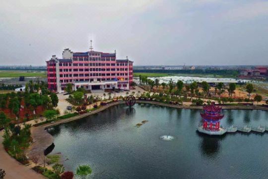 南昌县凤凰山庄