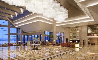 5. Hilton H..