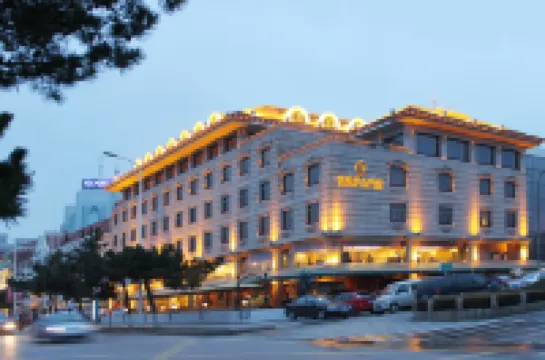 Oceanwide Elite Hotel Hotels near Little Qingdao