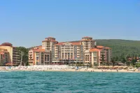 Royal Park Hotel - All Inclusive Hotels in Єленіте