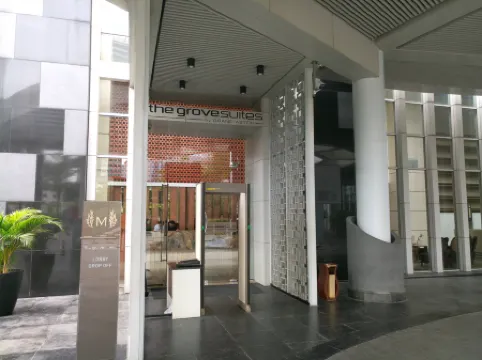 The Grove Suites by Grand Aston Отели рядом с достопримечательностью «Taman Ismail Marzuki»