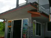 Tamarind Twin Resort Hotels near Phra Ae Beach