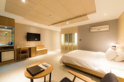 Reborn Suwon Silkroad Hotel Các khách sạn gần Ajou University