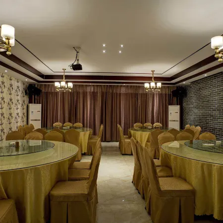 A Chen Cottage Hotel
