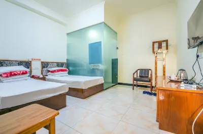 Dongmen Business Hotel