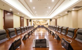 Huajiaxin Wenxuan Hotel (Longzi Lake)