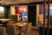 Zhemchuzhina Hotel - sarapan