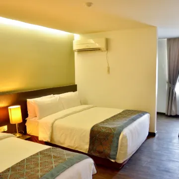 Vivo Hotel Hotels near Taman Gelora