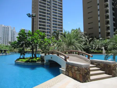 COCO · Xinlan Seaview Design Homestay (Sanya Bay Coconut Dream Corridor Store)