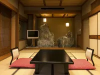 Beautiful Japanese Garden Kagetsu Hotels in Fuefuki