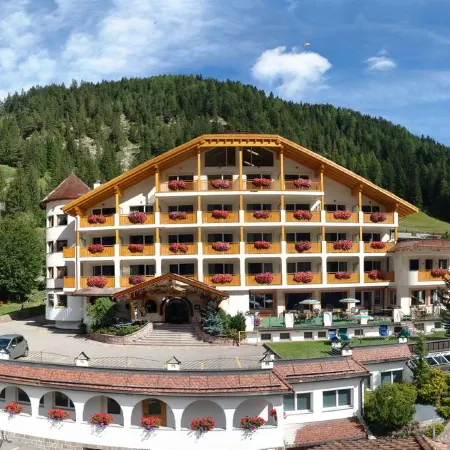 Hotel Cesa Tyrol