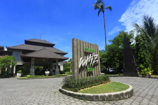 Grand Whiz Hotel Nusa Dua Bali Отели рядом с достопримечательностью «Пляж Саванган»