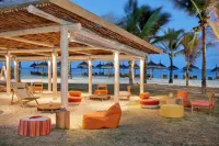 Friday Attitude,  + Hotels in Grand River South East