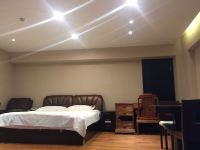 中央公馆酒店(哈尔滨中央大街店) - 公寓大床房