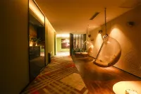 Ceeci Hotel Hotels in Xichuan