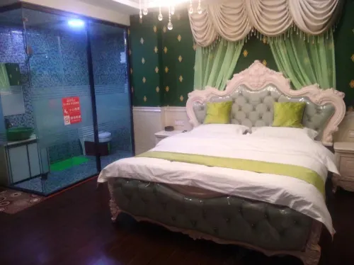 Neijiang Blue Lotus Fashion Inn