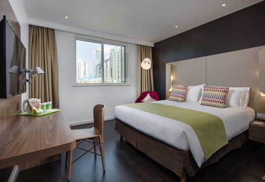 캠퍼닐리 호텔 로비 전경