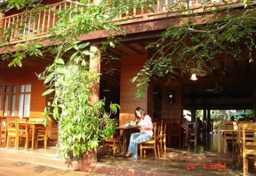 1. 리버하우스 호텔..