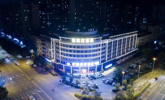 Yijia Bauhinia Hotel