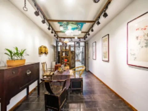 Liquan Xiangshe Courtyard Homestay (Yuanjia Village) Hotels in Liquan
