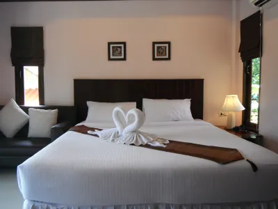Seabreeze Hotel Kohchang Hotels near Kai Bae Beach
