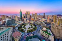 Smart Bear Hotel (Dalian Railway Station Zhongshan Square Subway Station Branch)