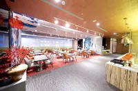 AJ Hotel - Desayuno