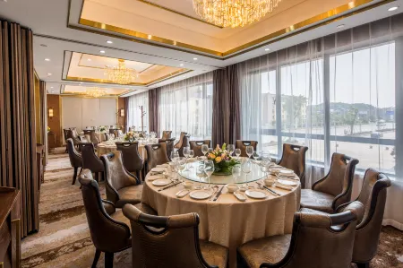 Dongfang Heyuan Hotel Отели рядом с достопримечательностью «Tawan Golden Sand Beach»