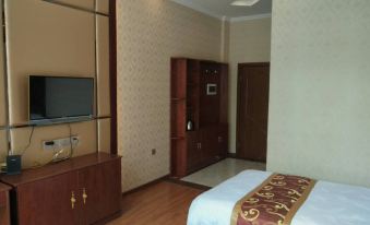 Luqu Dele Holiday Hotel