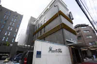 Hotel Tirol Gangnam - Pysäköinti