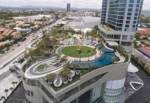 그란데 센트레 포인트 수영장