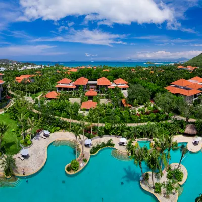 Luhuitou State Guesthouse & Resort Hotels near Luhuitou Golf Course