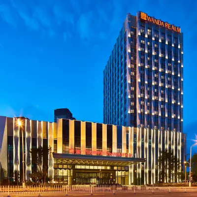 Wanda Realm Hotel Qiqihar Hotels near Heping Square