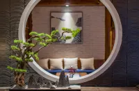 Sanyueli Holiday B&B (Huangshan Tunxi Old Street Branch) Hotels in Huangshan