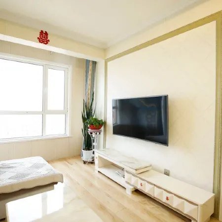 1 Minute Seaview Apartment Отели рядом с достопримечательностью «Пляж Голден-Бич»