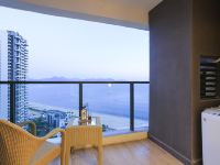 惠州小径湾时光屿海轻奢海景公寓 - 欧式180度海景大床房
