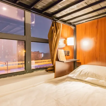 Xingcheng Sky Zen Boutique Social Youth Hotel (Metro Station, Wujiang Road, Hangzhou)