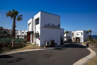 Aewol Bada Town House Hotels in Чечжу