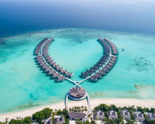 KUREDHIVARU RESORT & SPA MALDIVES - Pools