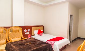 Ding an Yan Whale Hotel