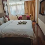 Bazhong Weisi Business Hotel Hotels near Longbei Passenger Transport Terminal