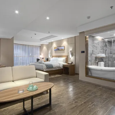 Knight Hotel Hotel in zona Stazione metro Tongzilin