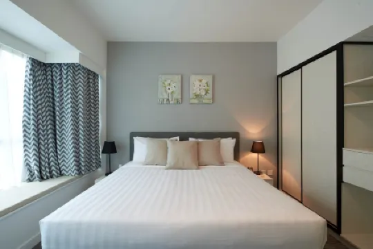 Grand Bay View Hotel