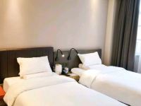 汉庭优佳酒店(北京首都机场店) - 高级大床房