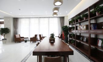 World Hotel (Yangxin Guanxing Commercial Building)