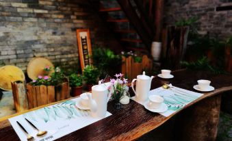 Guandi Homestay (Yangshuo Yulonghe Jiuxian Wharf)