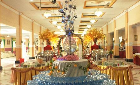 Candisari Hotel & Resto - Housity